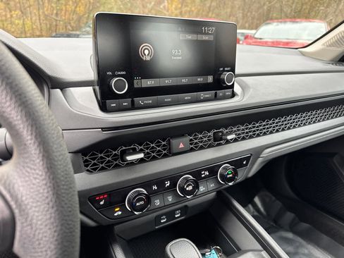 Used 2024 Honda Accord EX image 27