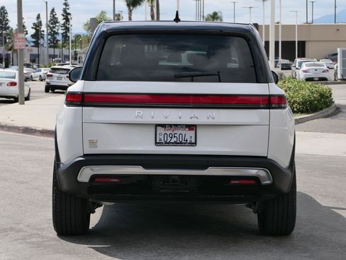 Used 2023 Rivian R1S Adventure AWD/4WD image 3