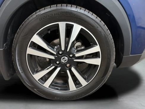 Used 2020 Nissan Kicks SV FWD image 25