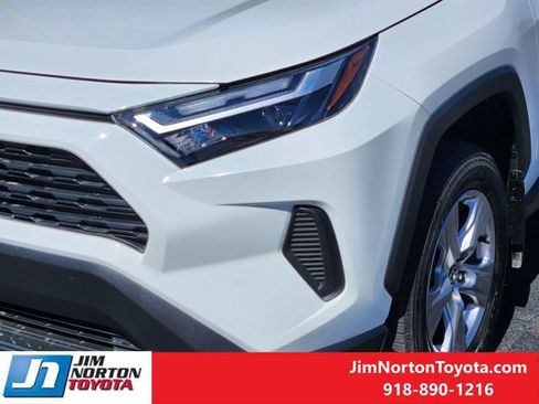 Used 2025 Toyota RAV4 XLE w/ Convenience Package image 11