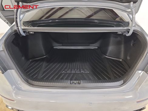 Used 2023 Honda Accord Sport image 9