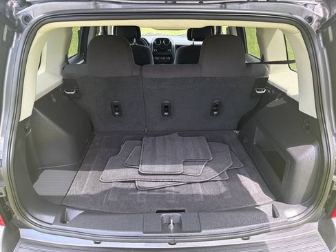 Used 2016 Jeep Patriot Sport w/ Power Value Group FWD image 9