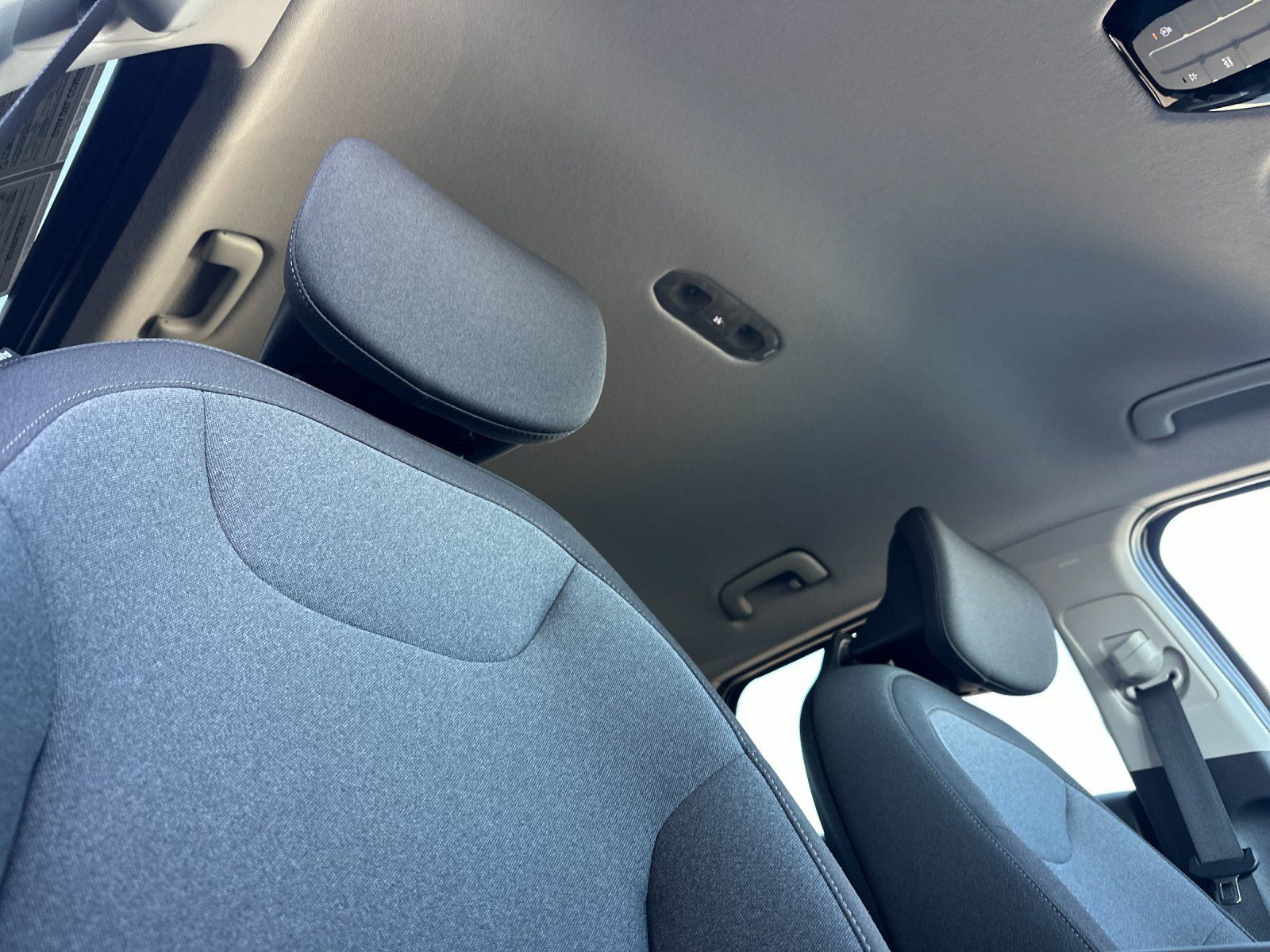 Used 2025 Kia K4 FWD image 15