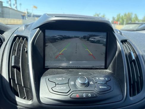 Used 2015 Ford Escape SE w/ Equipment Group 201A FWD image 28