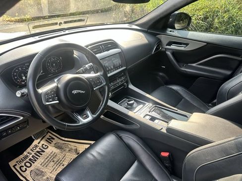Used 2020 Jaguar F-PACE S image 12