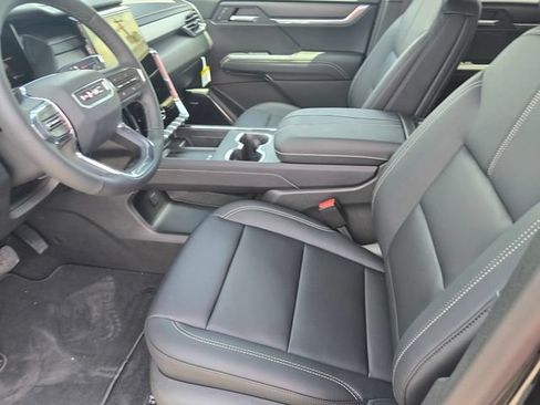 New 2026 GMC Acadia Elevation w/ Elevation Premium Package FWD image 18