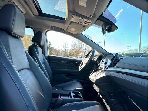 Certified 2023 Honda Odyssey Touring image 26