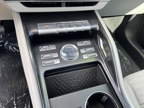 New 2026 Lincoln Nautilus Reserve image 17