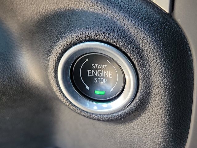 Certified 2021 Chevrolet Silverado 1500 LTZ w/ Technology Package AWD/4WD image 38