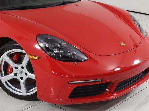 Used 2023 Porsche 718 Cayman S w/ Sport Chrono Package image 22