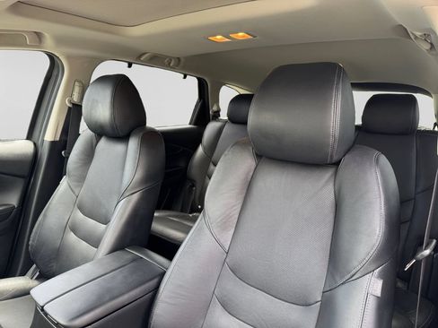 Used 2019 MAZDA CX-9 Touring w/ Touring Premium Package FWD image 17