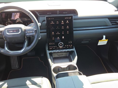 New 2026 GMC Terrain AT4 w/ Convenience Package III AWD/4WD image 12