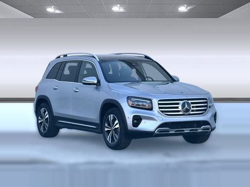 New 2026 Mercedes-Benz GLB 250 image 7