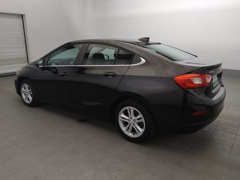 Used 2016 Chevrolet Cruze LT w/ Convenience Package FWD image 3