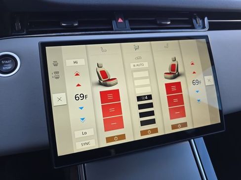 Used 2025 Land Rover Range Rover Evoque S image 27