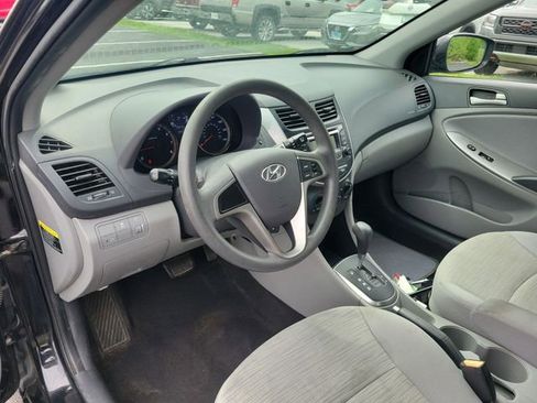 Used 2017 Hyundai Accent SE FWD image 18