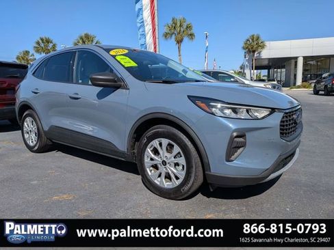Certified 2024 Ford Escape Active FWD image 2