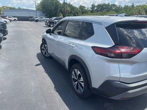 Used 2023 Nissan Rogue SV AWD/4WD image 8