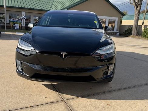 Used 2020 Tesla Model X Long Range image 43
