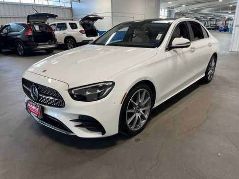 Used 2022 Mercedes-Benz E 350 Sedan image 7