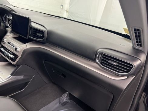 Used 2023 Ford Explorer XLT w/ Equipment Group 202A image 19