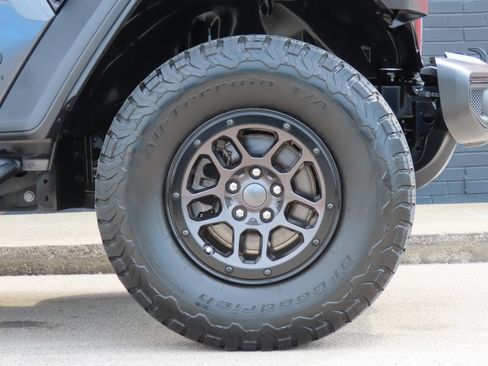 Used 2023 Jeep Wrangler Unlimited Sport w/ Xtreme 35 Tire Package AWD/4WD image 16