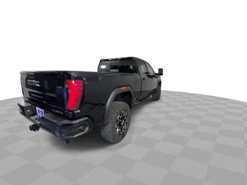 Used 2024 GMC Sierra 2500 AT4X image 8