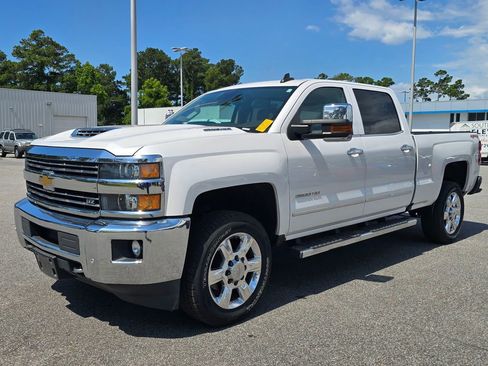 Certified 2018 Chevrolet Silverado 2500 LTZ w/ Duramax Plus Package AWD/4WD image 7