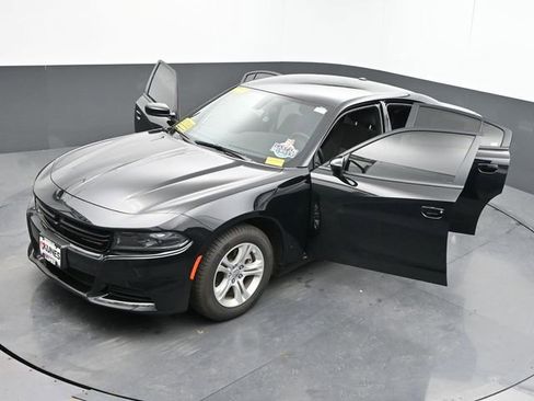 Used 2022 Dodge Charger SXT w/ Cold Weather Package image 62