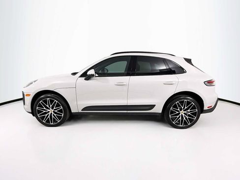 Certified 2026 Porsche Macan AWD/4WD image 2