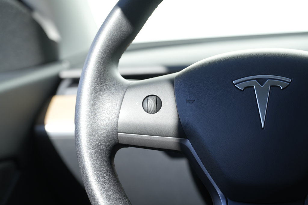 Used 2020 Tesla Model Y Long Range AWD/4WD image 42