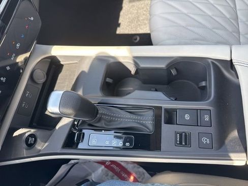 New 2026 Nissan Sentra SL w/ Floor Mat Package FWD image 19