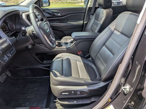 Used 2023 GMC Acadia Denali w/ Denali Ultimate Package FWD image 16