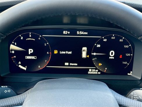 New 2025 Mitsubishi Outlander SE image 12