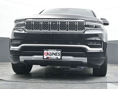 Used 2022 Jeep Grand Wagoneer Series III image 48