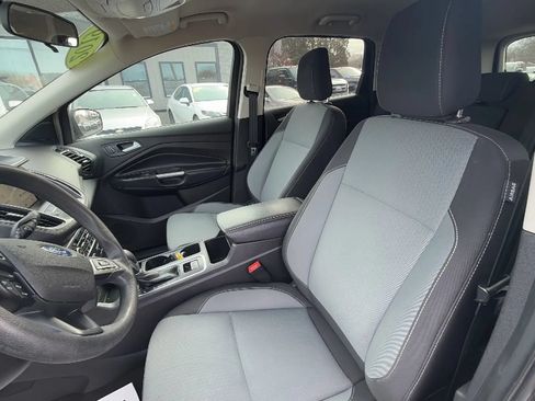Used 2019 Ford Escape SE AWD/4WD image 16