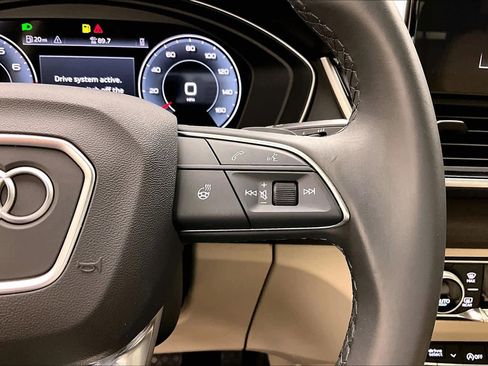 Certified 2024 Audi Q5 2.0T Premium Plus image 24