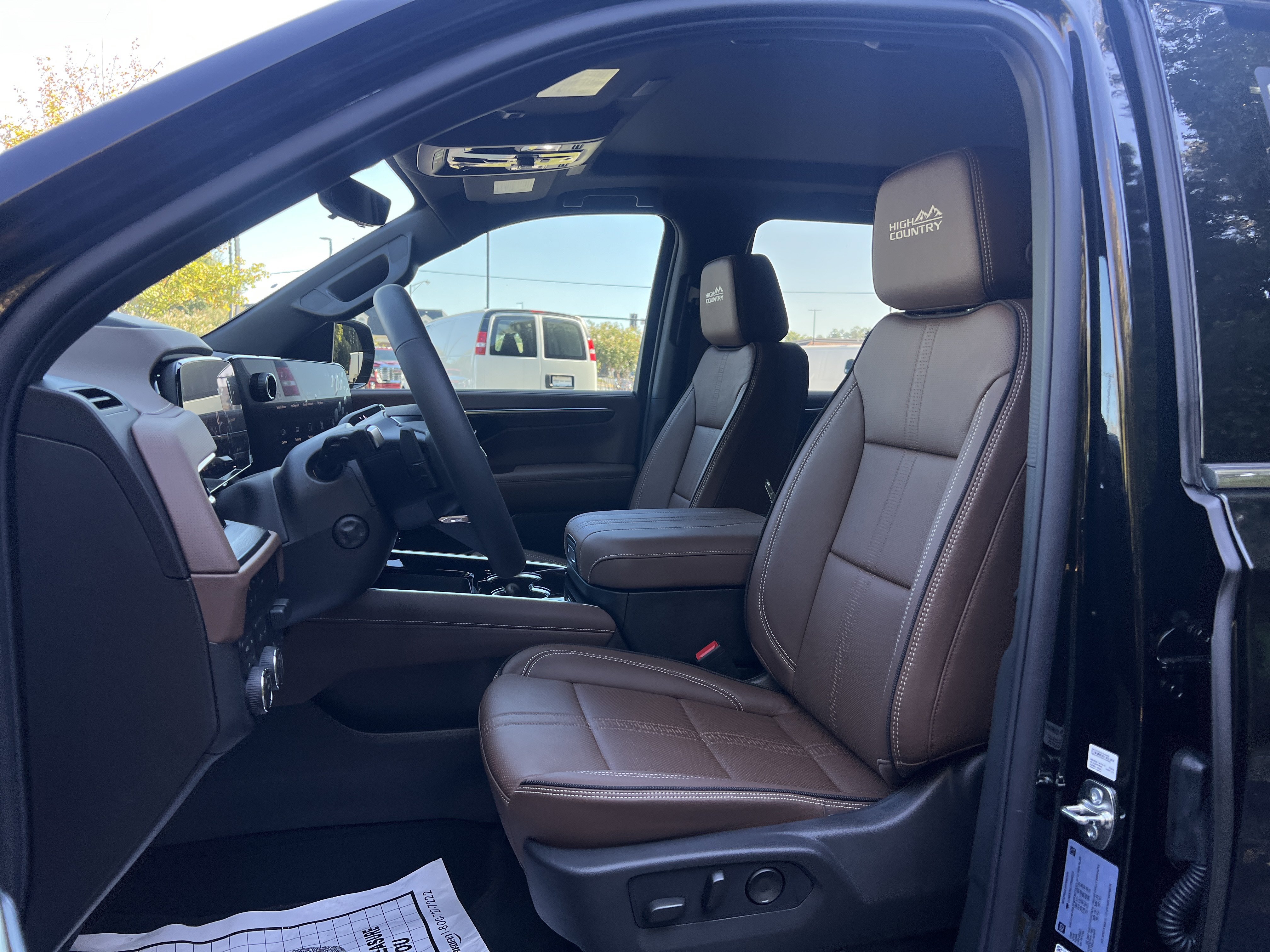New 2026 Chevrolet Tahoe High Country w/ Sun And Tow Package AWD/4WD image 17