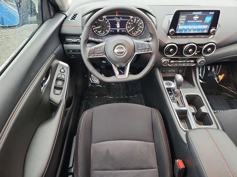 Certified 2025 Nissan Sentra SR image 12