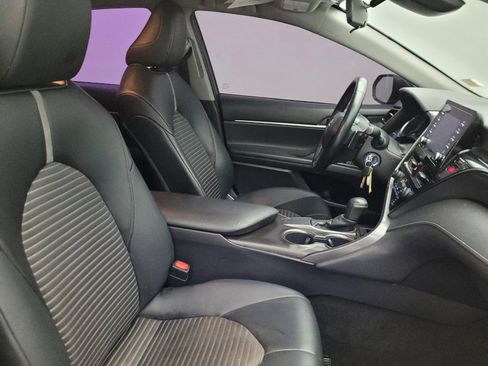 Used 2021 Toyota Camry SE w/ Carpet Mat Package (TMS) FWD image 21