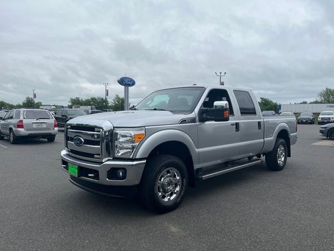 Used 2015 Ford F250 XLT w/ XLT Premium Package AWD/4WD image 34