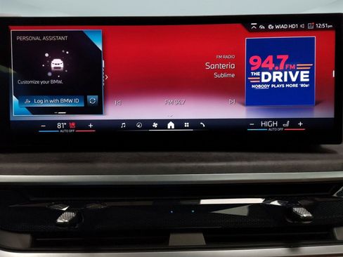 Used 2025 BMW X5 xDrive50e w/ Parking Assistance Package image 19