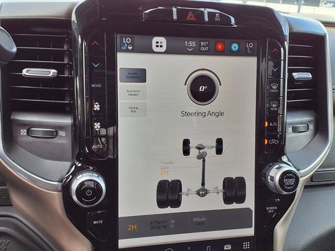 Used 2024 RAM 3500 Laramie image 20