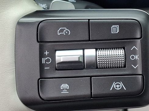 Used 2026 Hyundai Palisade SEL FWD image 22