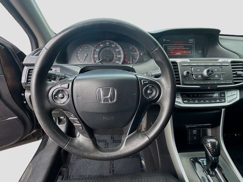 Used 2015 Honda Accord Sport image 8