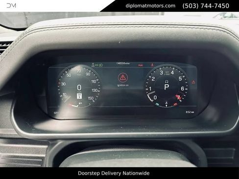 Used 2022 Land Rover Defender 110 V8 AWD/4WD image 32