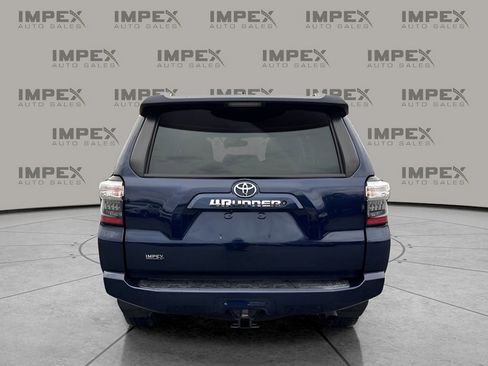 Used 2016 Toyota 4Runner SR5 Premium image 4