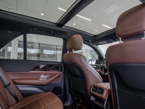 Certified 2025 Mercedes-Benz GLE 450e 4MATIC image 28