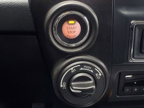Used 2017 Nissan Titan PRO-4X w/ Pro-4x Convenience Package image 15