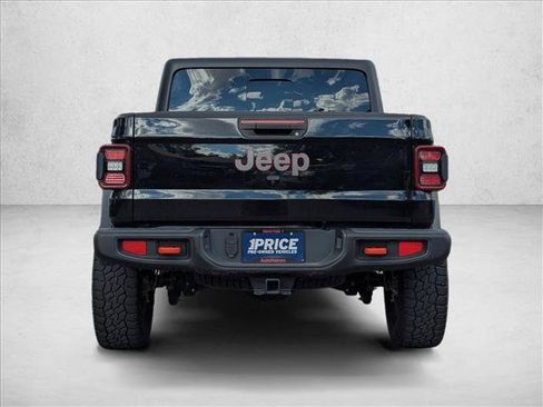 Used 2024 Jeep Gladiator Mojave w/ Technology Group AWD/4WD image 6